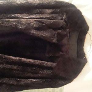 Vintage style VI fur wrap